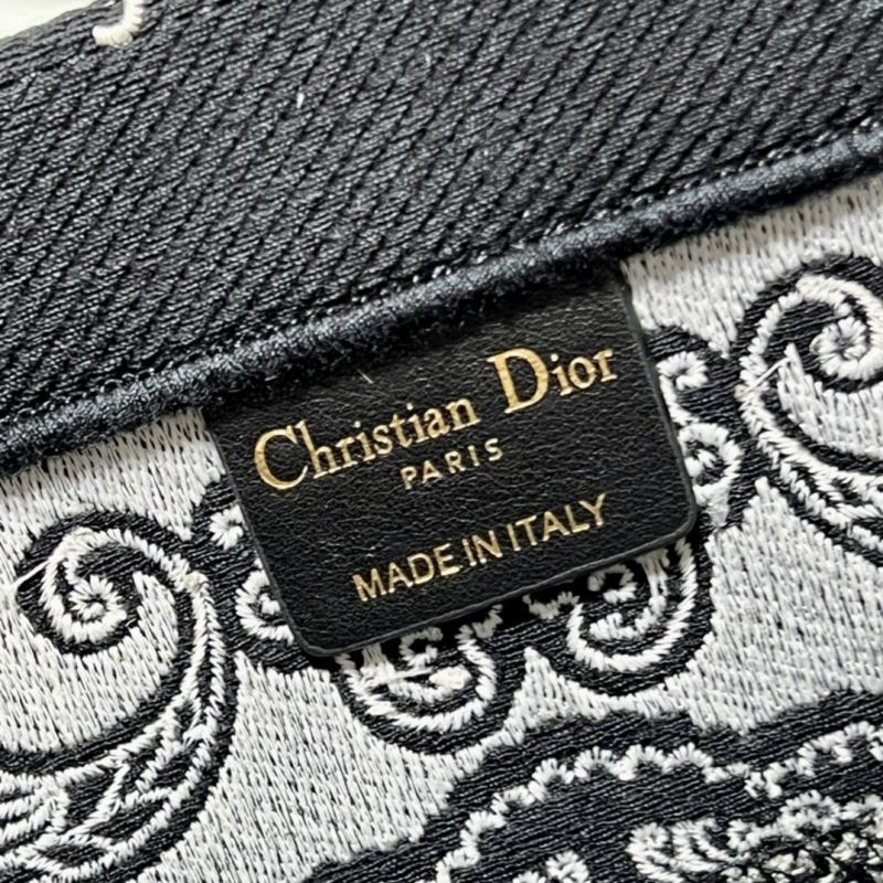 Christian Dior Shopping Bags